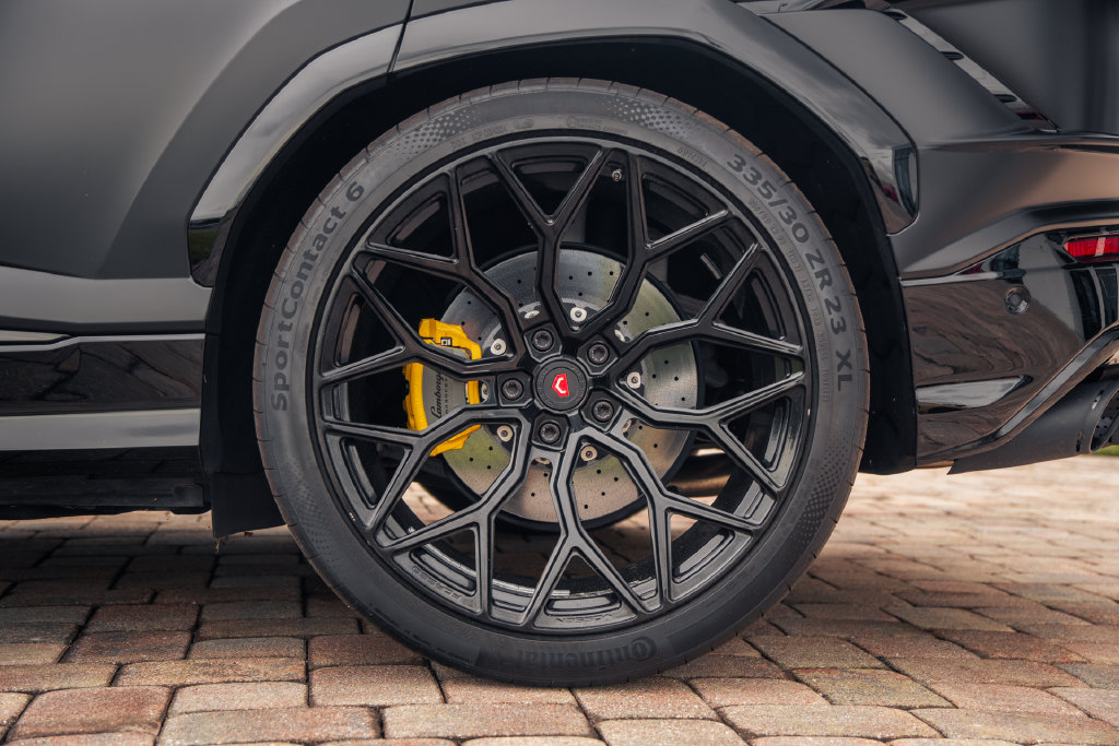2023 Lamborghini Urus S - Photo 13