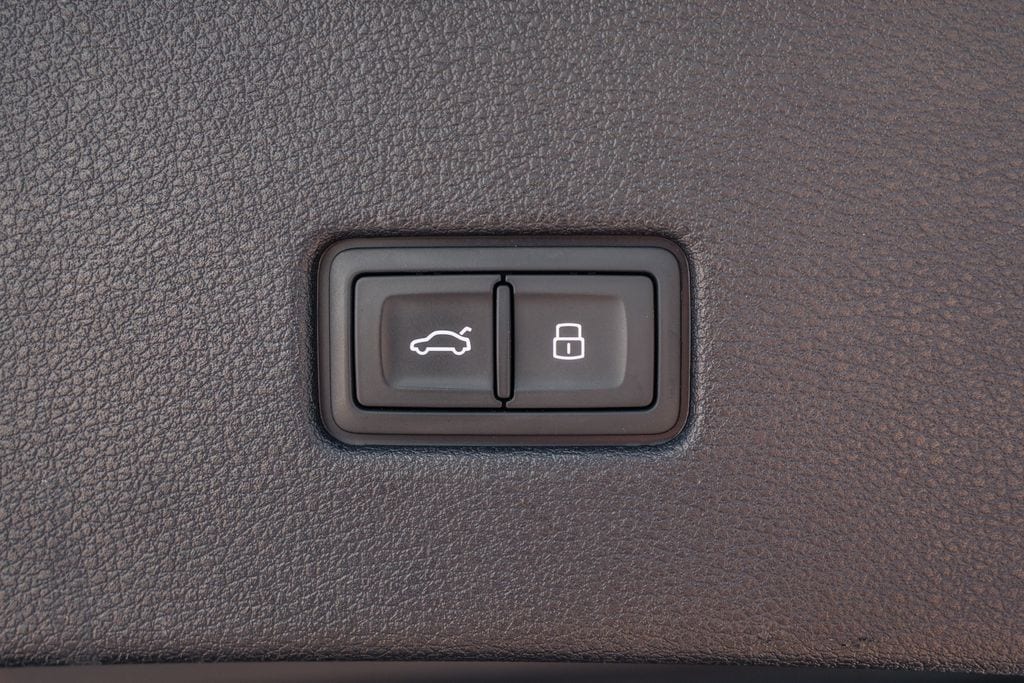 2023 Audi RS Q8 Base - Photo 46