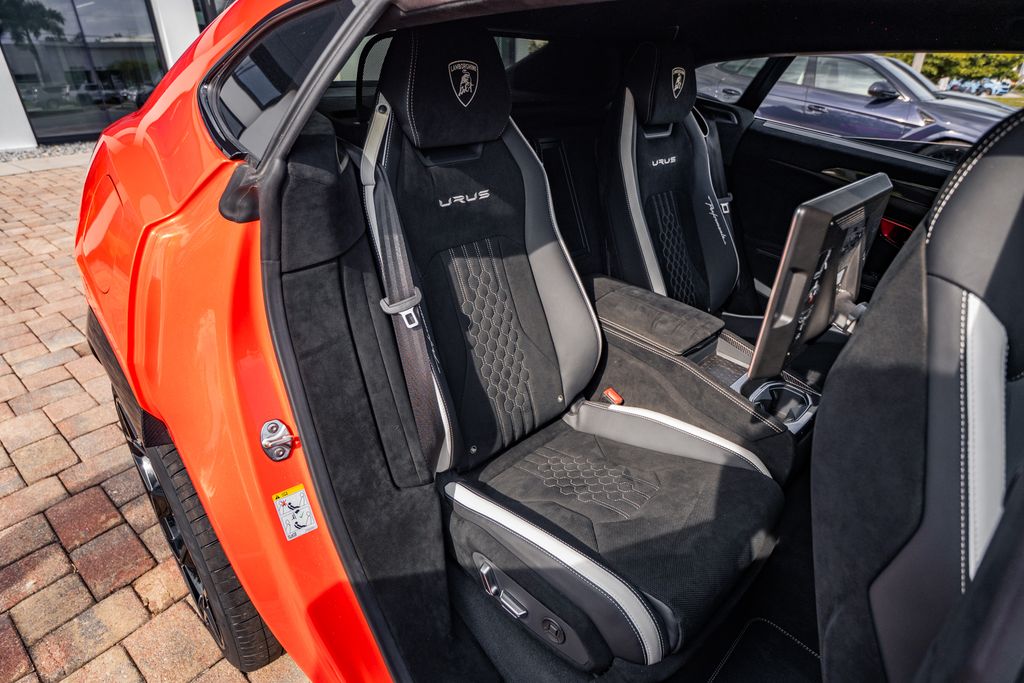 2024 Lamborghini Urus Performante - Photo 43