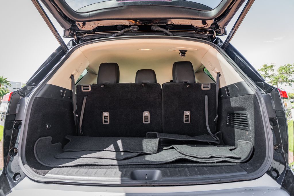 2025 Nissan Pathfinder SL - Photo 46