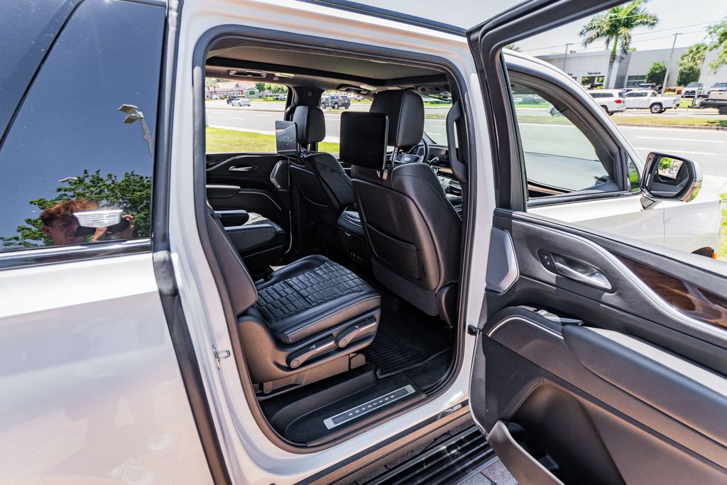 2024 Cadillac Escalade ESV Sport Platinum - Photo 40