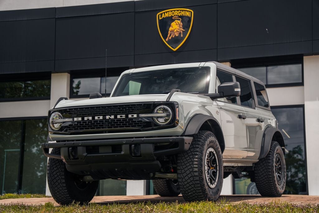 2024 Ford Bronco Wildtrak 4x4's photo
