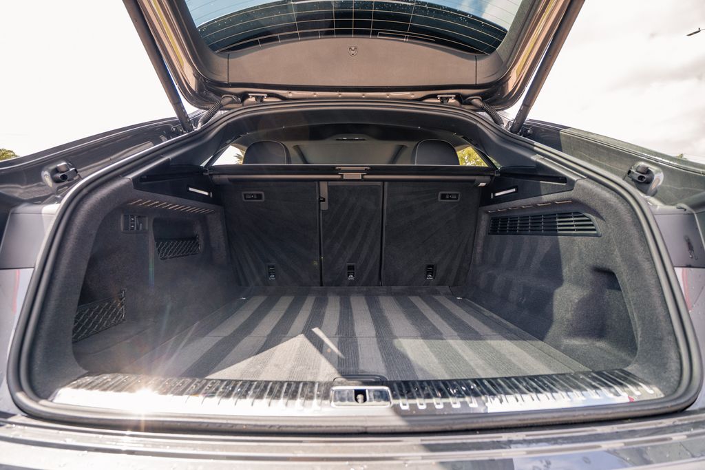 2025 Audi Q8 Prestige - Photo 46