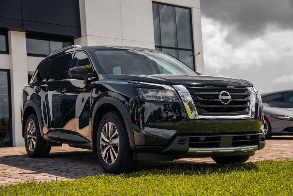 2025 Nissan Pathfinder SL - Photo 7