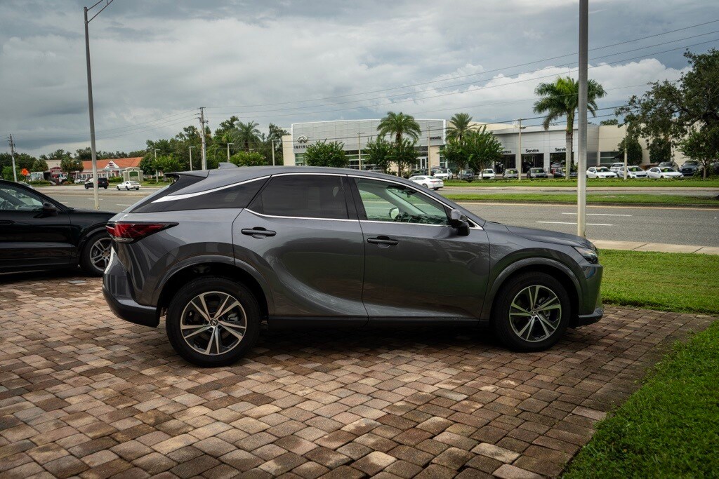 2023 Lexus RX 350 photo 4