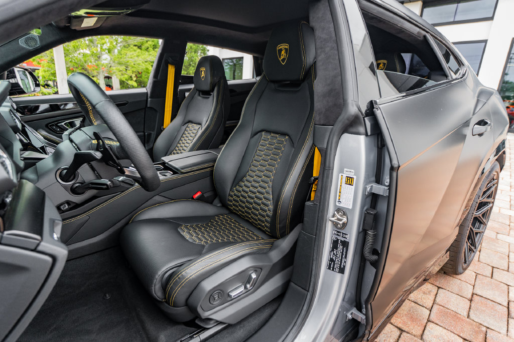 2023 Lamborghini Urus S - Photo 17