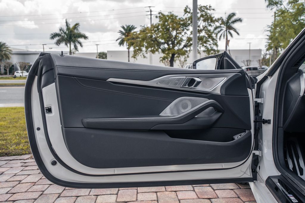 2025 BMW M8 Convertible M8 - Photo 17