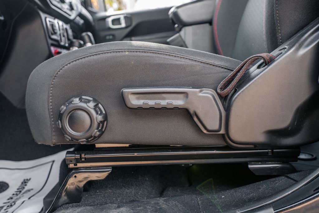 2022 Jeep Wrangler Unlimited Rubicon - Photo 19