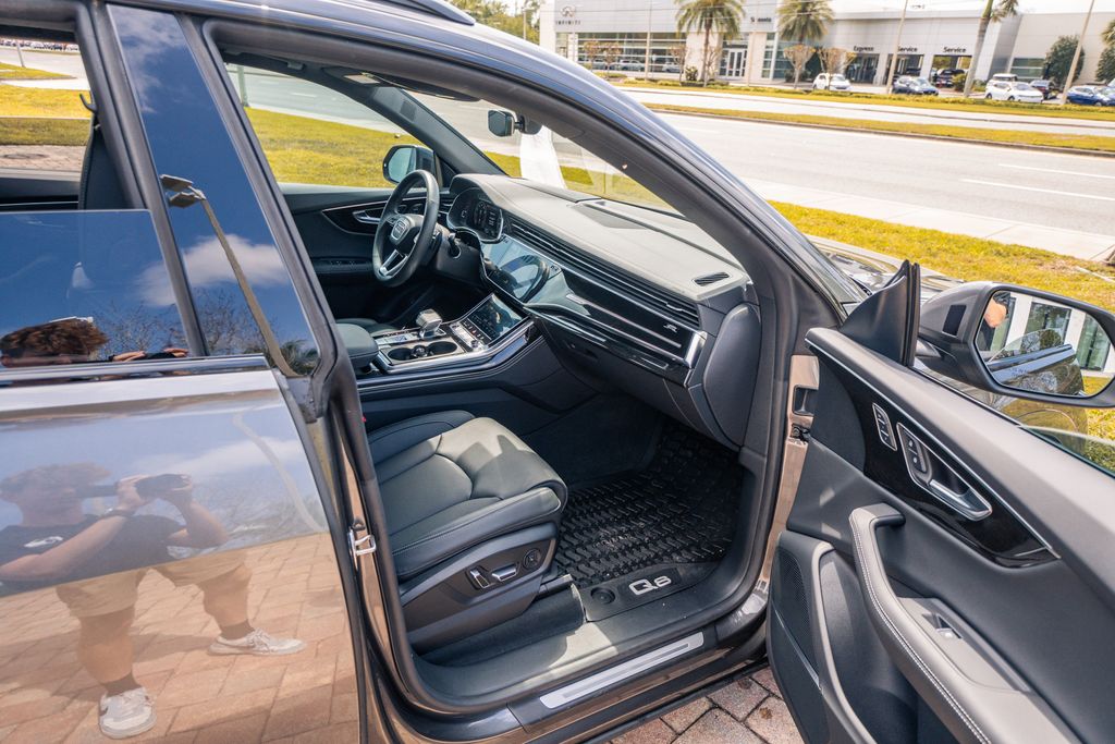2025 Audi Q8 Prestige - Photo 34