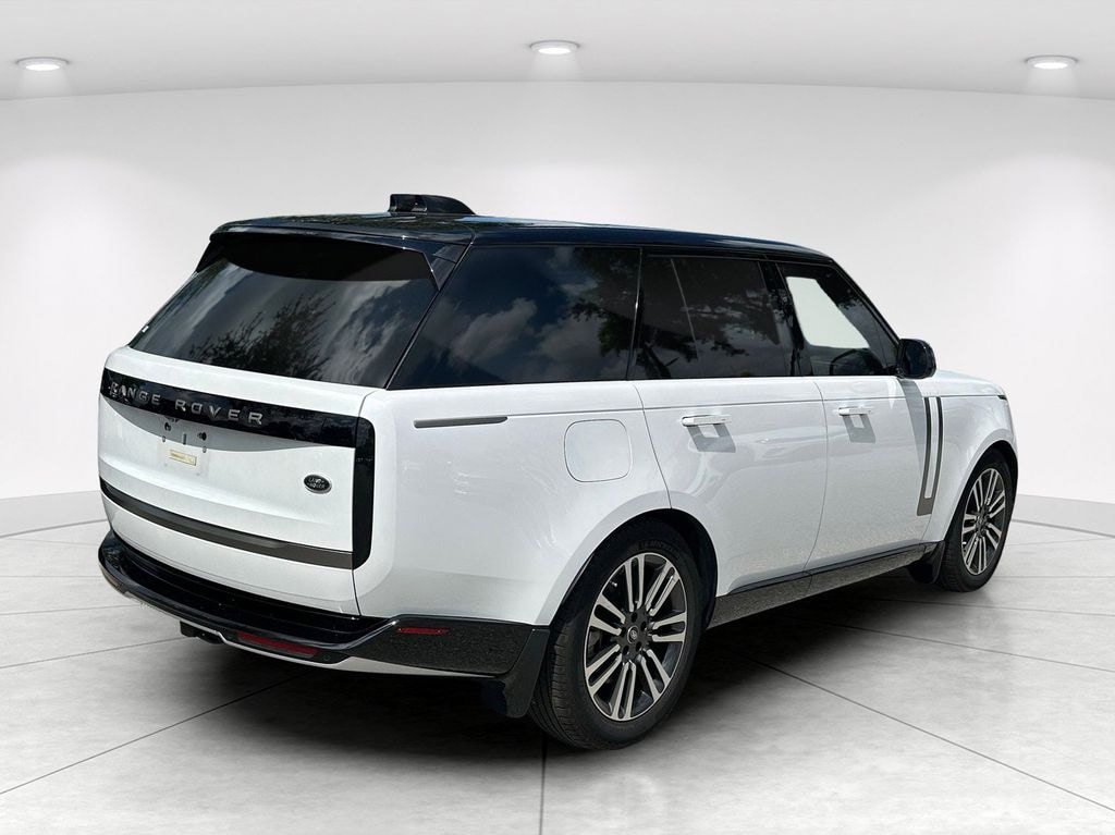 Used 2023 Land Rover Range Rover P530 SE SUV