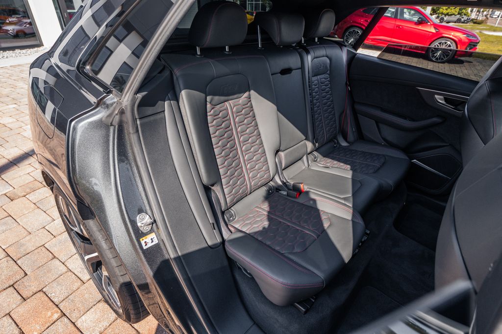 2023 Audi RS Q8 Base - Photo 39