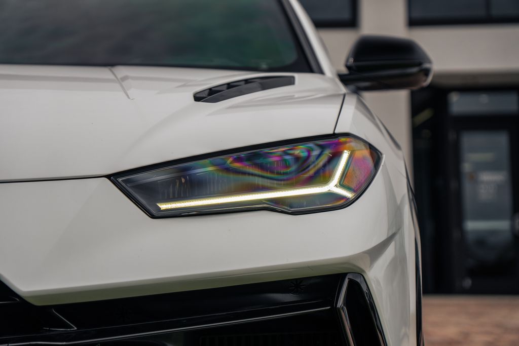 2024 Lamborghini Urus S - Photo 11