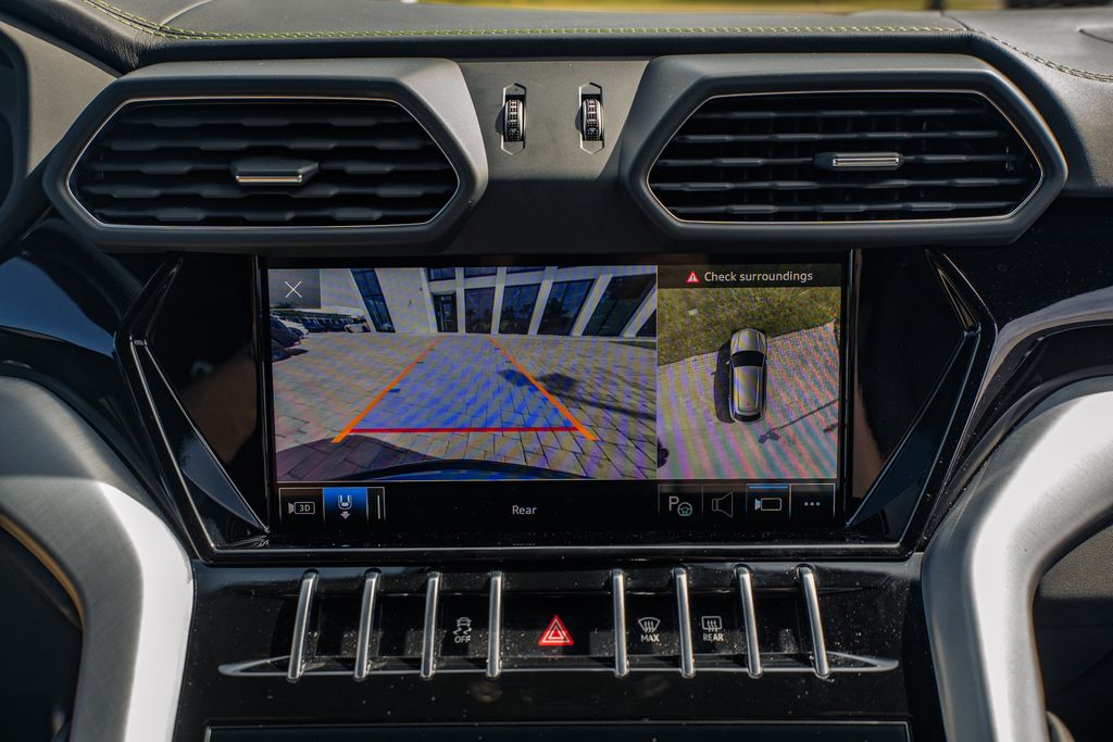 2022 Lamborghini Urus Base - Photo 26