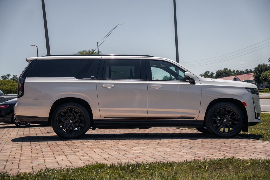 2024 Cadillac Escalade ESV Sport Platinum - Photo 6