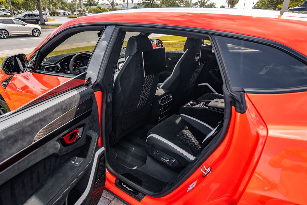 2024 Lamborghini Urus Performante - Photo 41