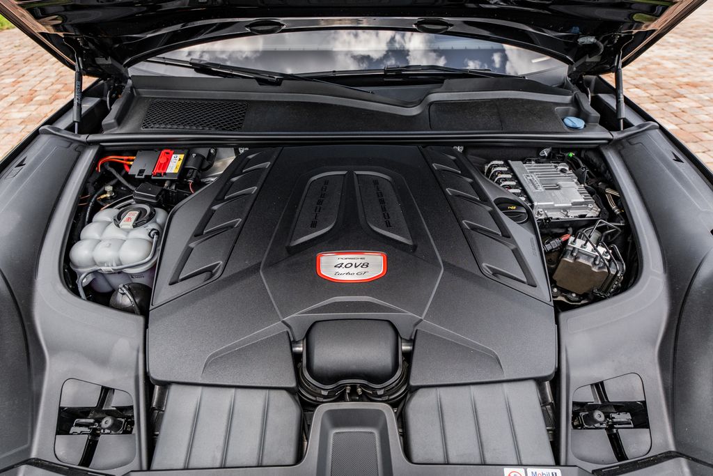 2023 Porsche Cayenne Coup Turbo GT - Photo 50