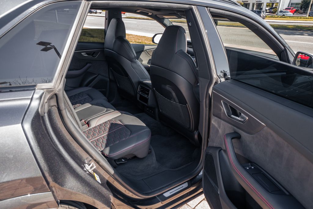 2023 Audi RS Q8 Base - Photo 40