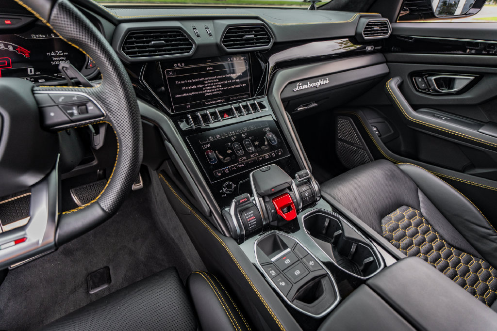 2023 Lamborghini Urus S - Photo 24