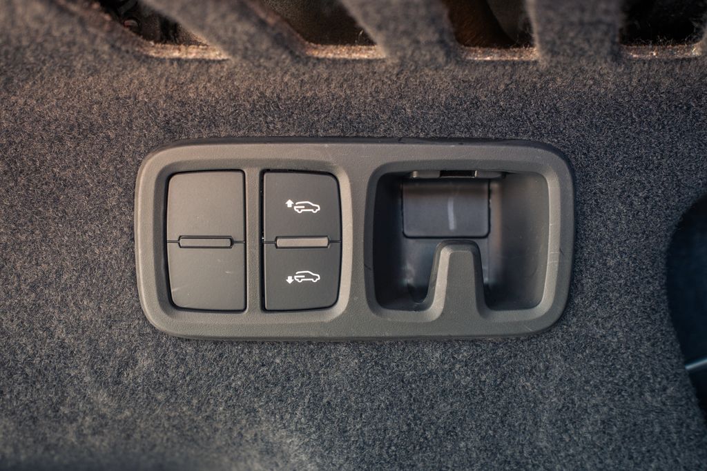 2025 Audi Q8 Prestige - Photo 48