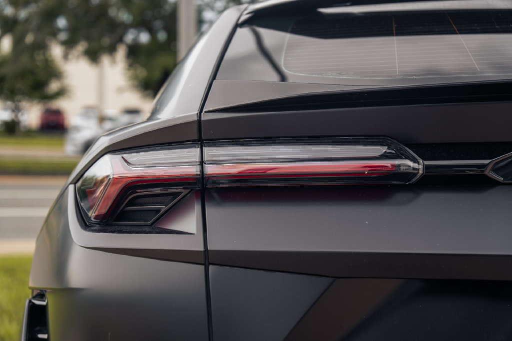 2023 Lamborghini Urus S - Photo 8