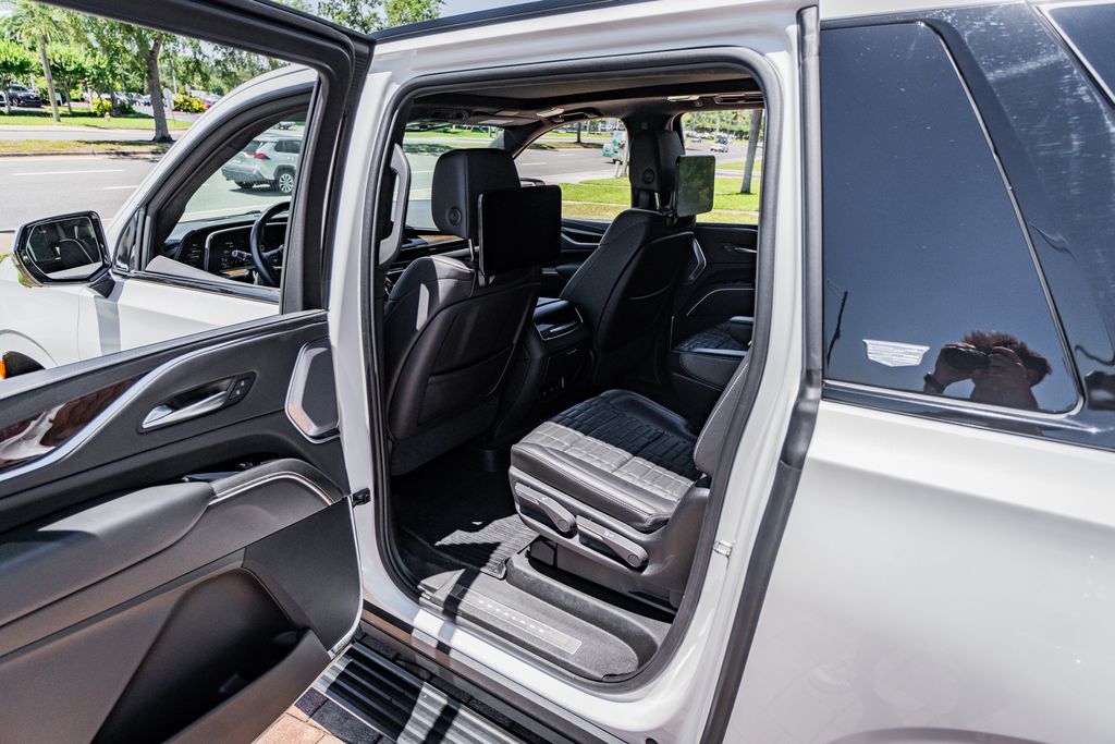 2024 Cadillac Escalade ESV Sport Platinum - Photo 37