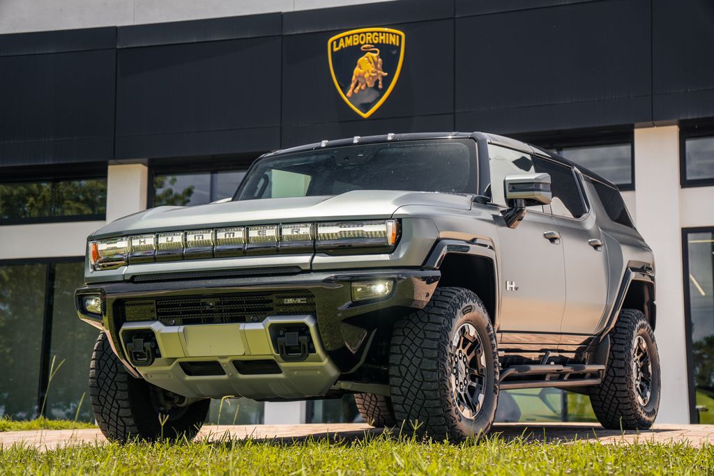 2024 GMC Hummer EV 3X SUV's photo