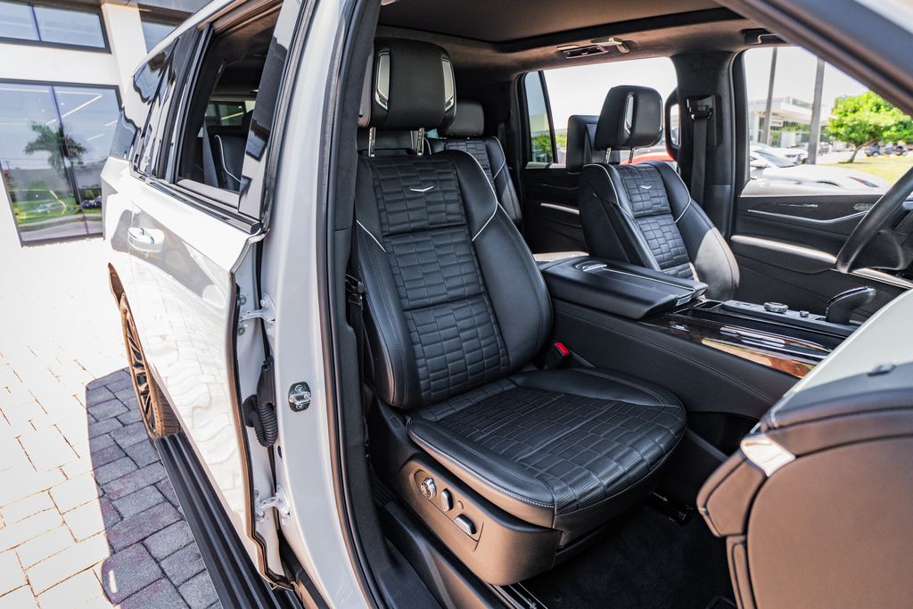 2024 Cadillac Escalade ESV Sport Platinum - Photo 33