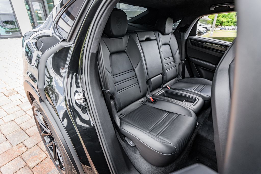 2023 Porsche Cayenne Coup Turbo GT - Photo 41