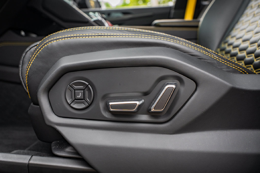 2023 Lamborghini Urus S - Photo 18
