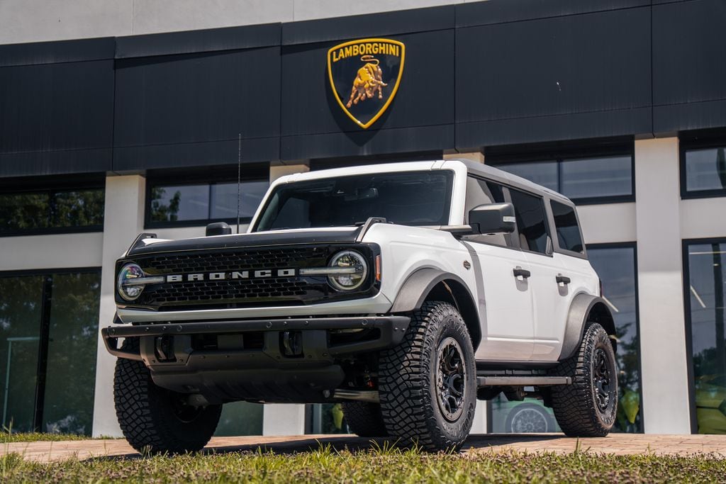 2024 Ford Bronco Wildtrak 4x4's photo