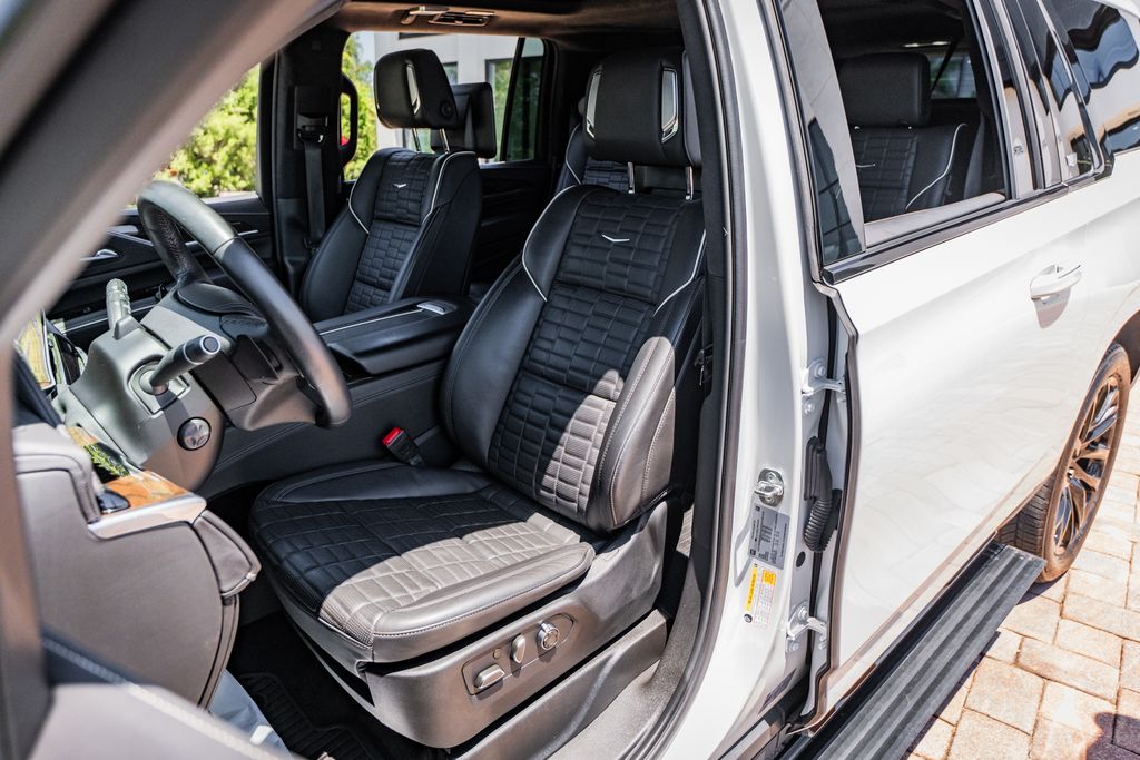2024 Cadillac Escalade ESV Sport Platinum - Photo 20
