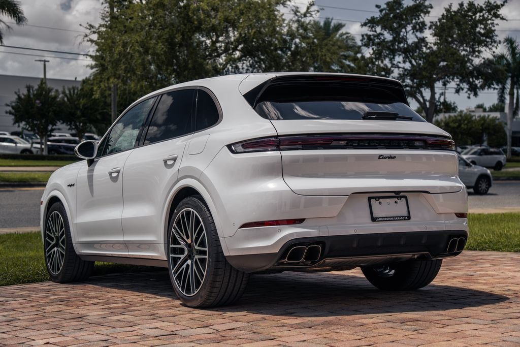 Used 2025 Porsche Cayenne E-Hybrid Turbo SUV