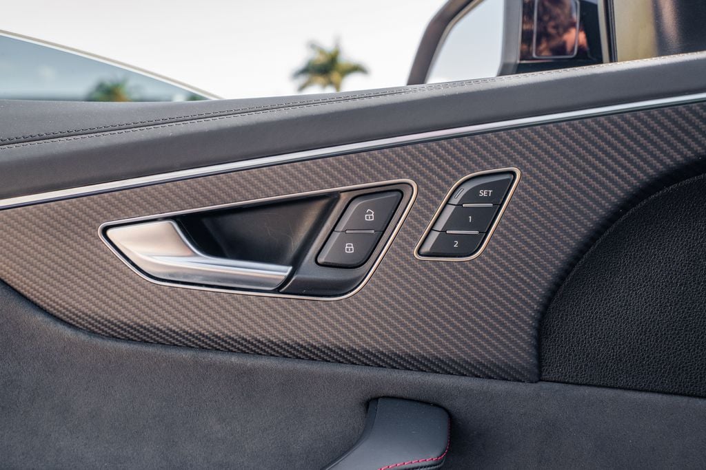 2023 Audi RS Q8 Base - Photo 18