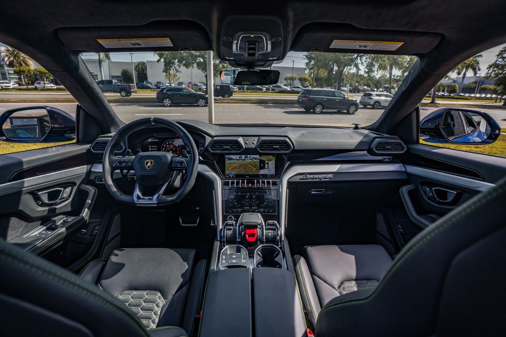 2022 Lamborghini Urus Base - Photo 20