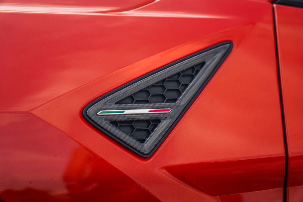 2024 Lamborghini Urus Performante - Photo 18