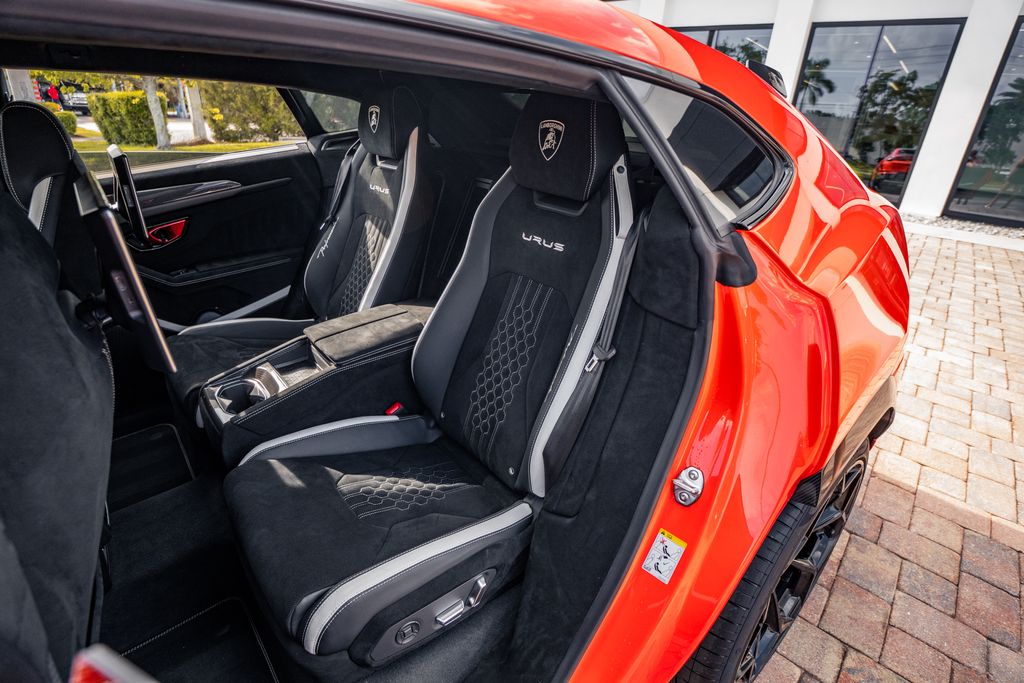 2024 Lamborghini Urus Performante - Photo 40