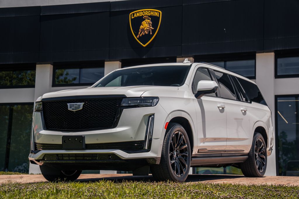 2024 Cadillac Escalade ESV 4WD Sport Platinum's photo
