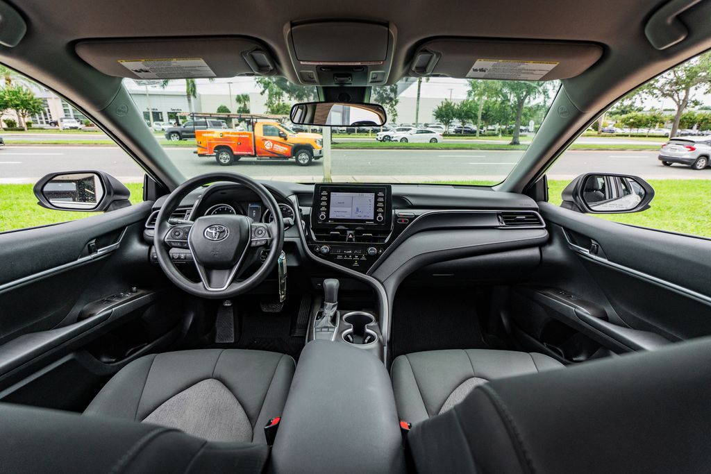 2022 Toyota Camry LE - Photo 21