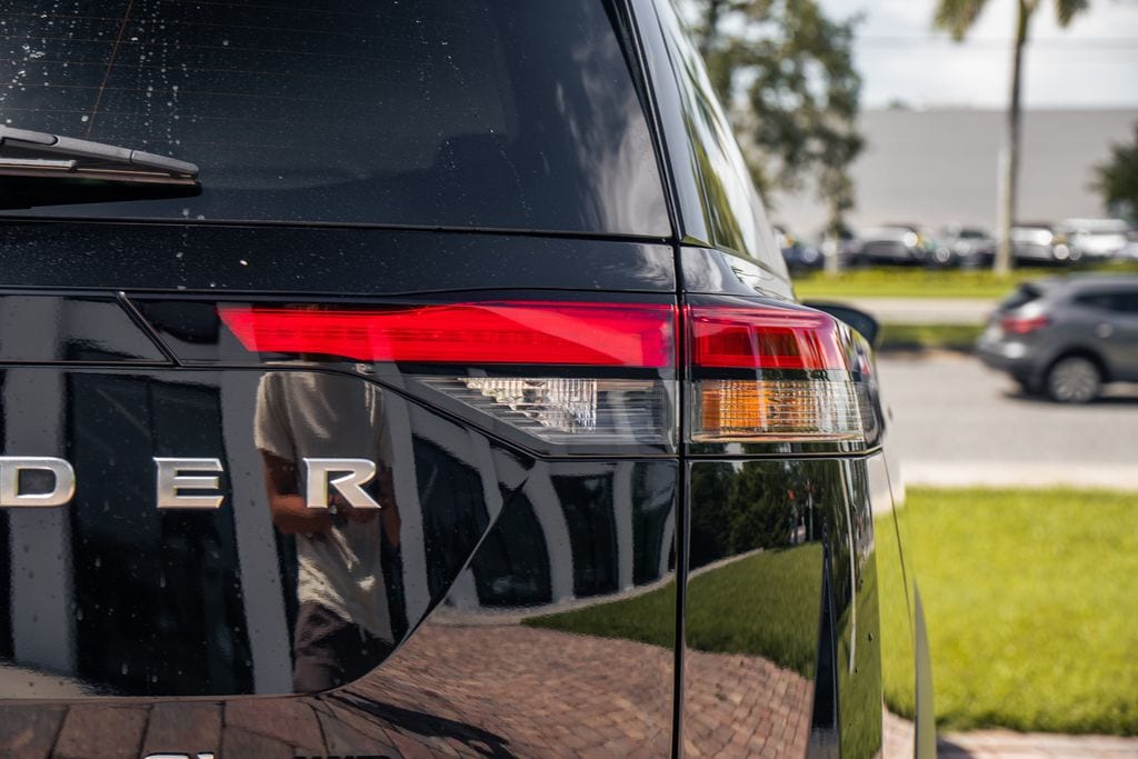 2025 Nissan Pathfinder SL - Photo 12