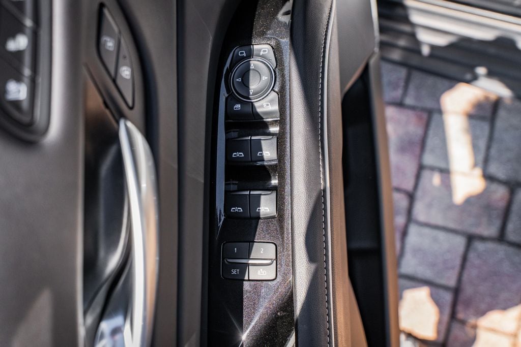 2024 Cadillac Escalade ESV Sport Platinum - Photo 19