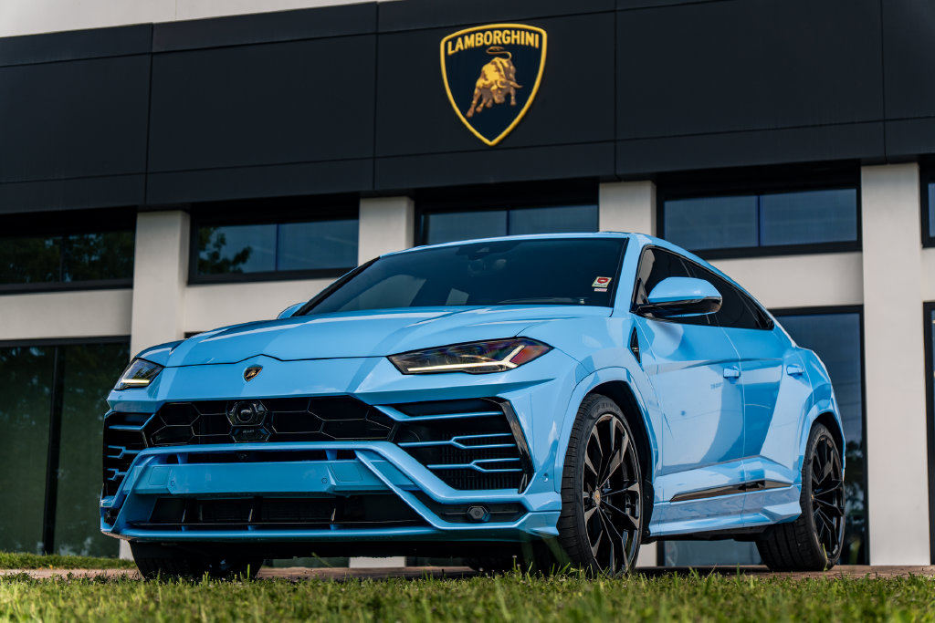 Lamborghini Urus