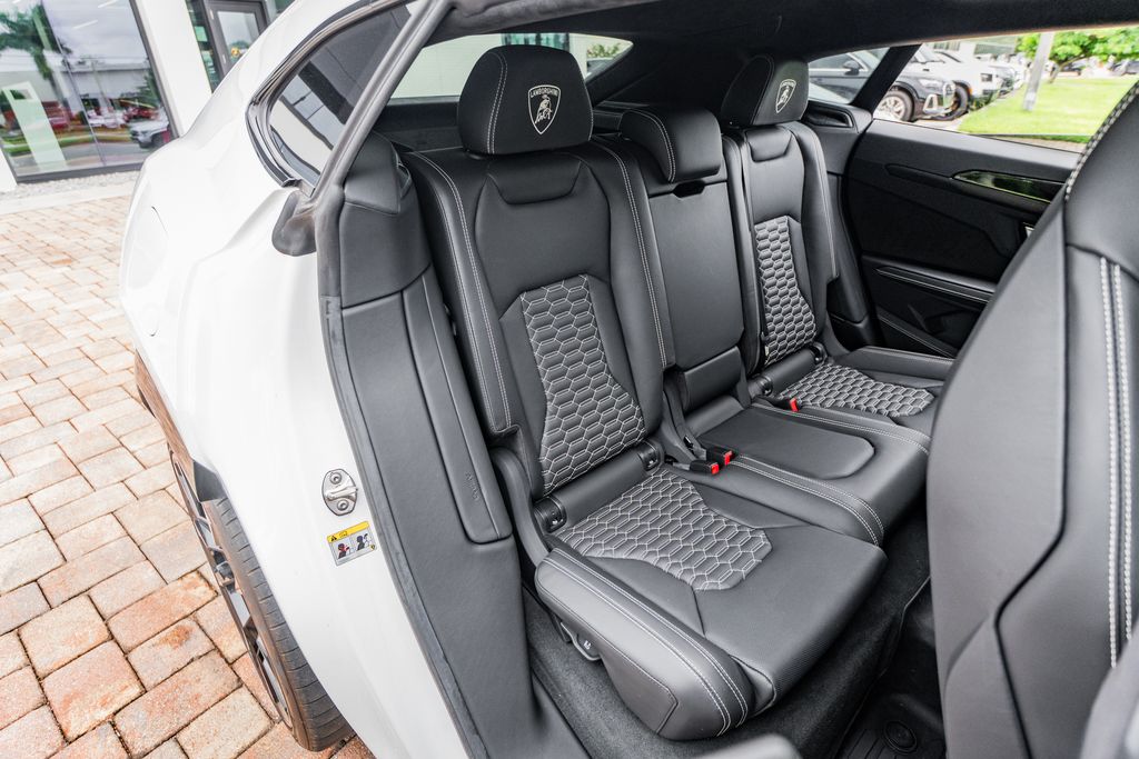 2024 Lamborghini Urus S - Photo 40