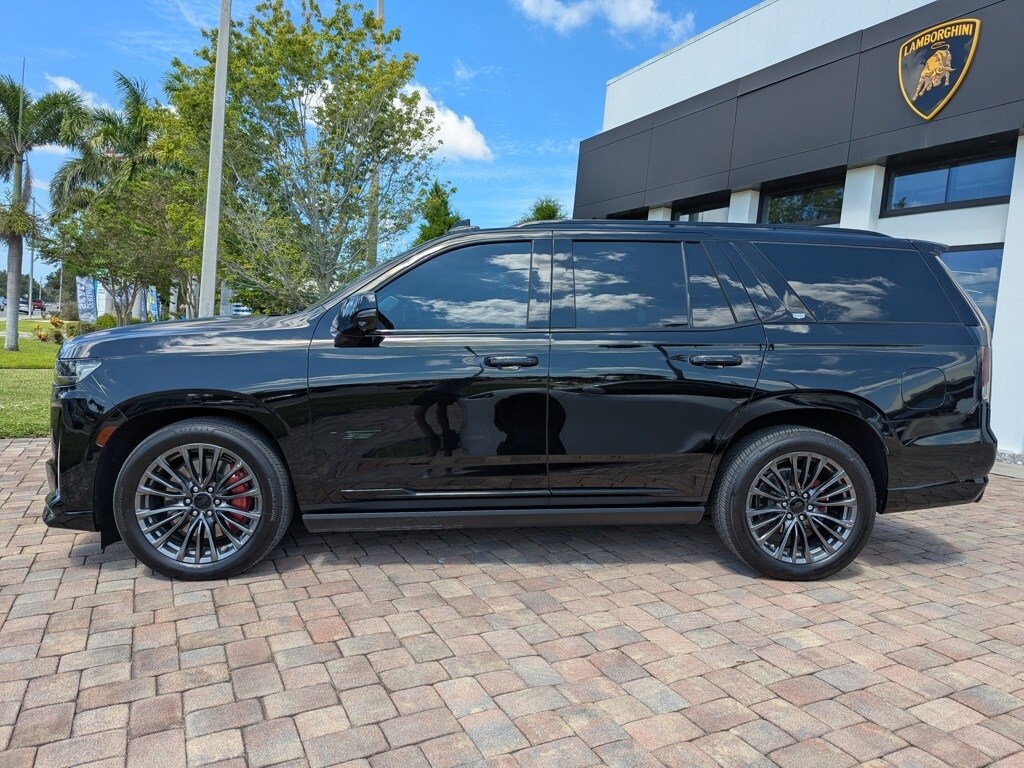 2023 Cadillac Escalade V-Series photo 2