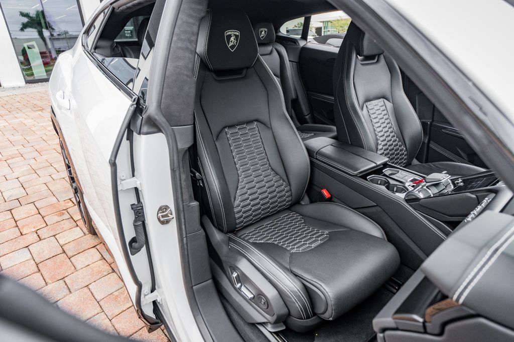 2024 Lamborghini Urus S - Photo 34