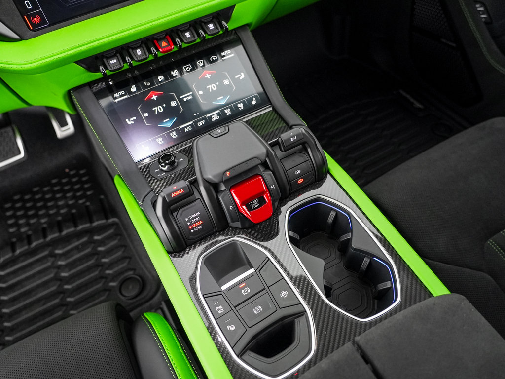 2026 Lamborghini Urus SE - Photo 17