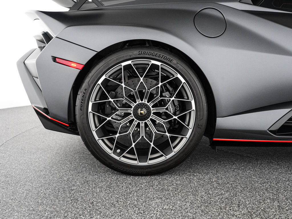2023 Lamborghini Huracan STO - Photo 34