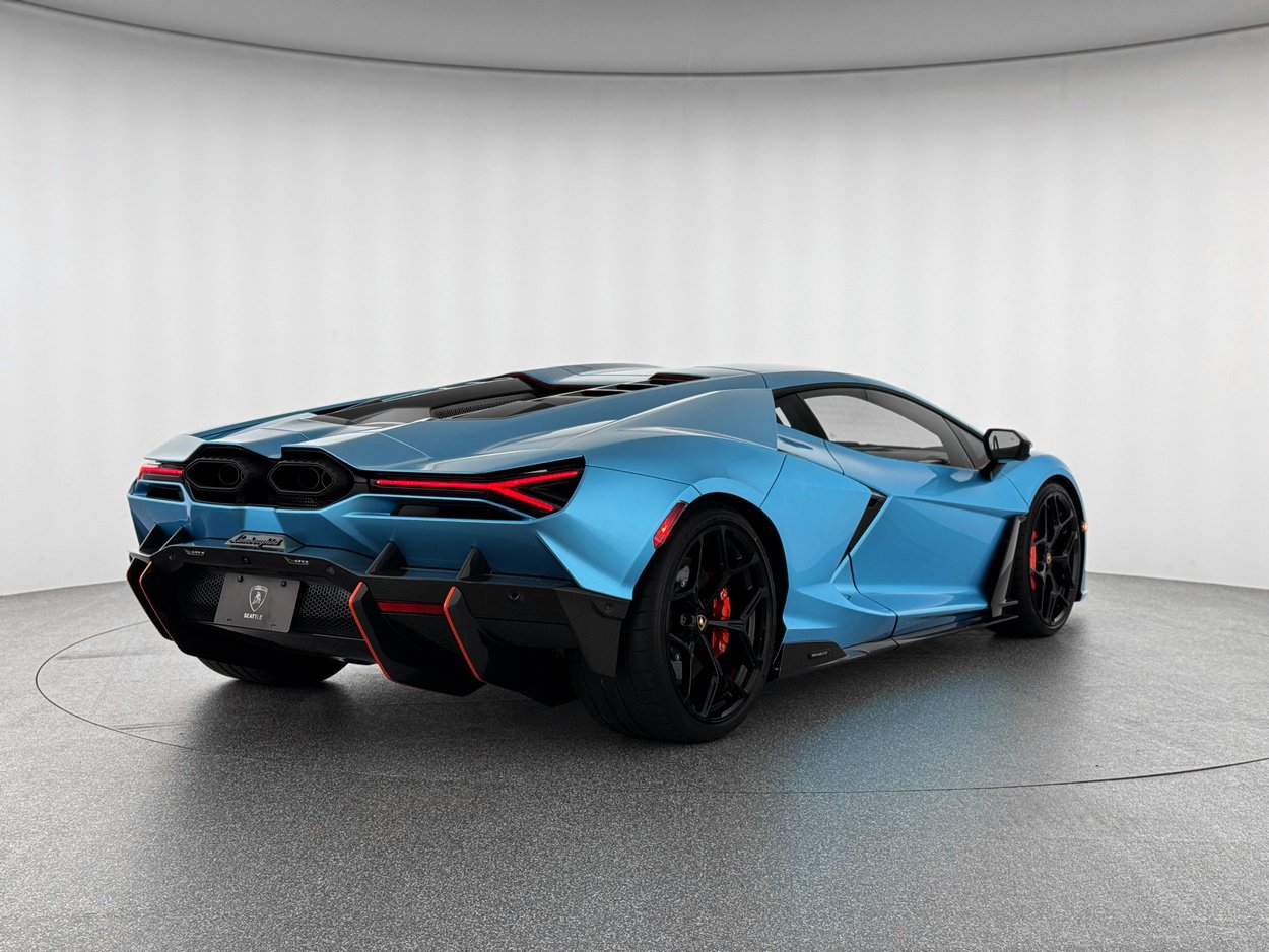 2025 Lamborghini Revuelto Base - Photo 6
