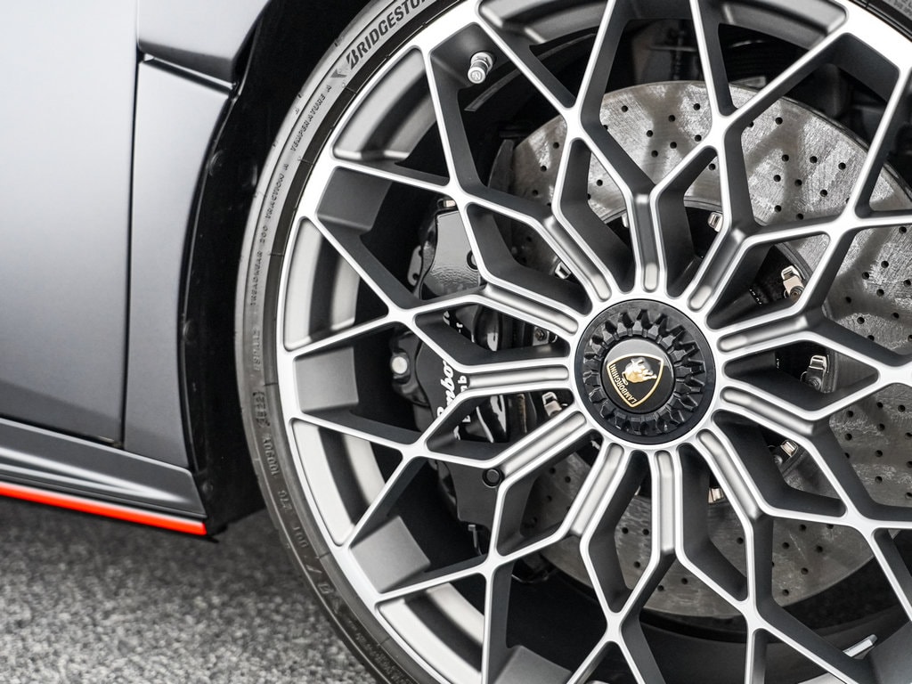 2023 Lamborghini Huracan STO - Photo 48