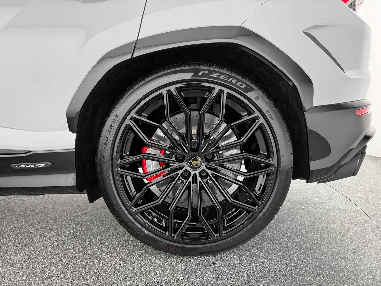 2026 Lamborghini Urus SE - Photo 34
