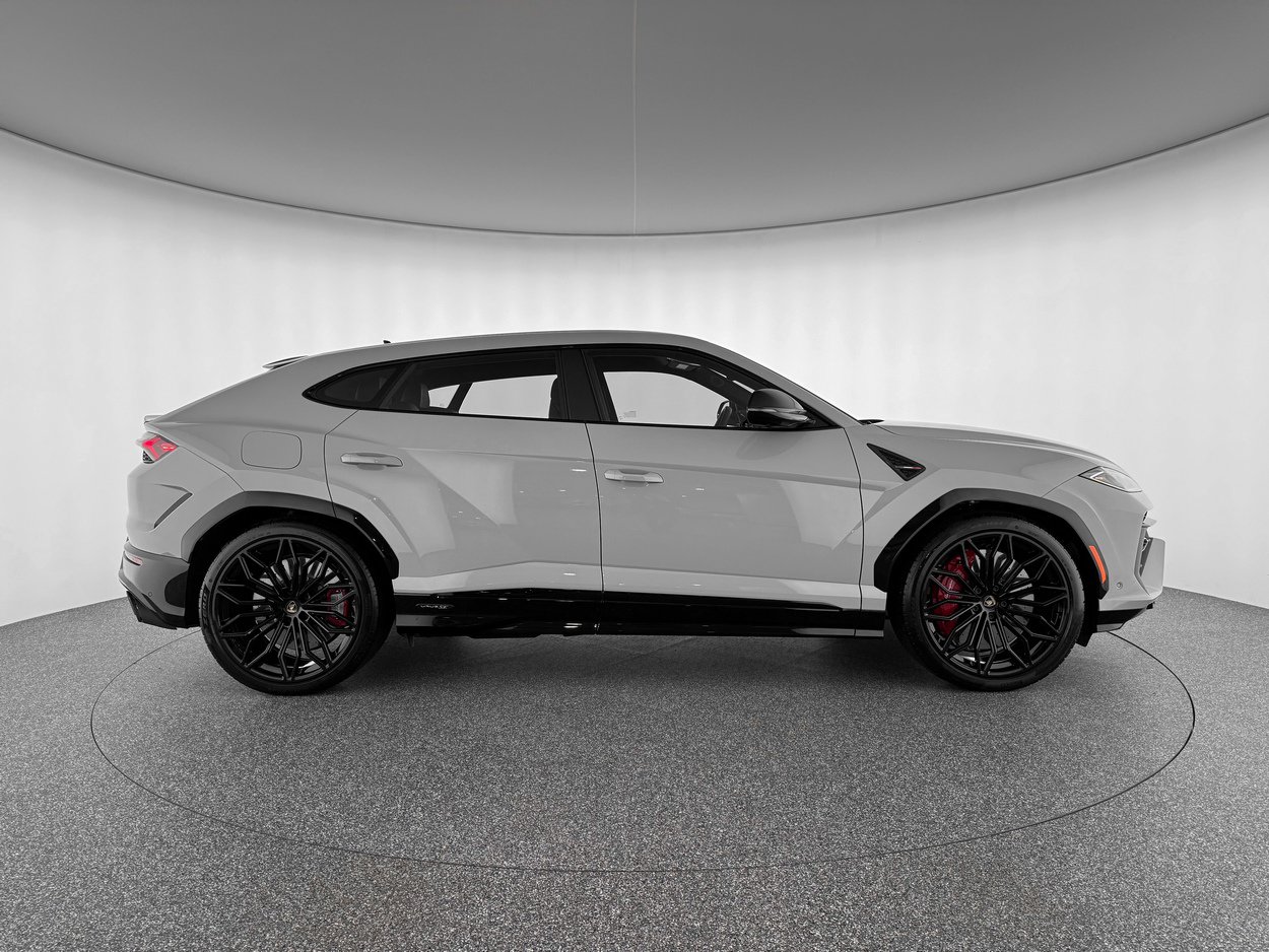 2026 Lamborghini Urus SE - Photo 6